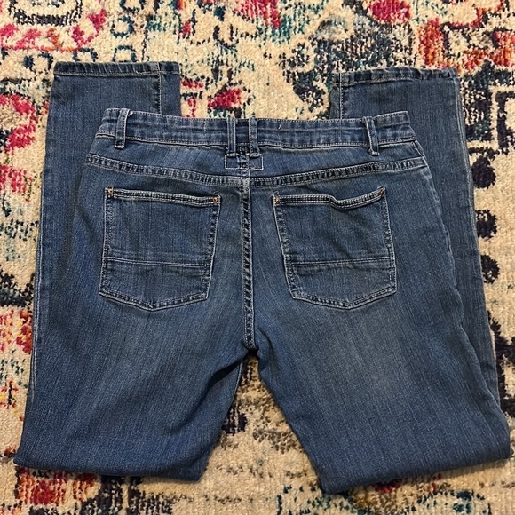 Denim Co. Women’s Distressed Denim Jean size 8 - Picture 3 of 4